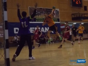 imagini semifinale handbal jun 2 bacau 2014