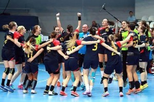 romania handbal feminin tineret 4.jp